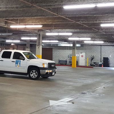 GARAJE DE ESTACIONAMIENTO